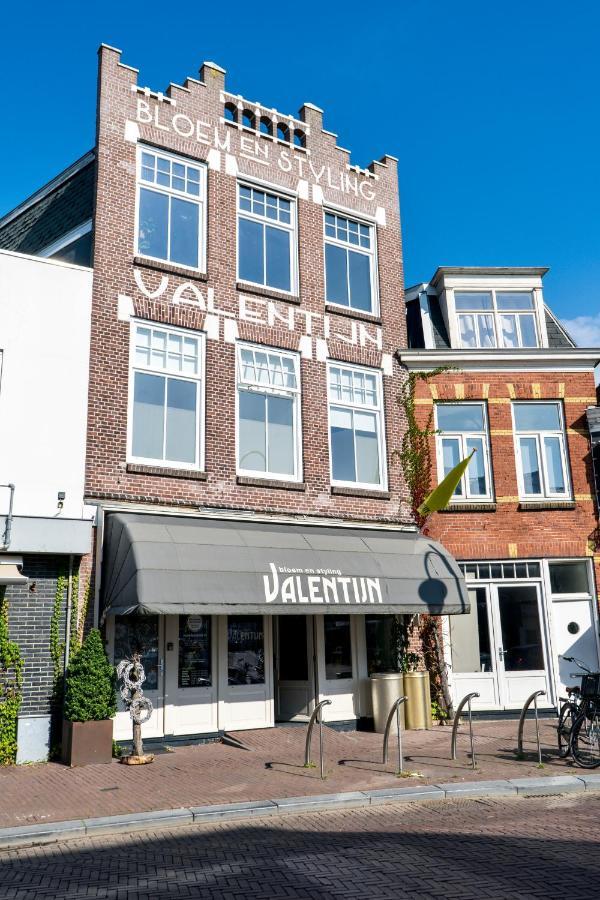 Stadslogement Valentijn Sneek Exteriör bild